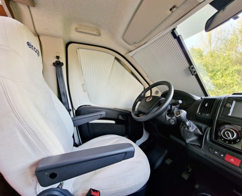 Půjčovna obytného auta ELNAGH Baron 26 | BydliBus.cz